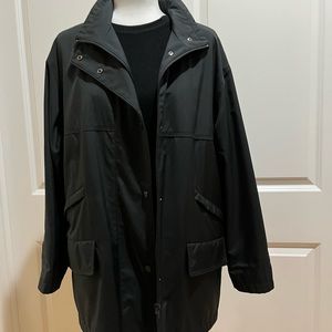 UTEX DESIGN Women’s Black Raincoat. Size P/S.
